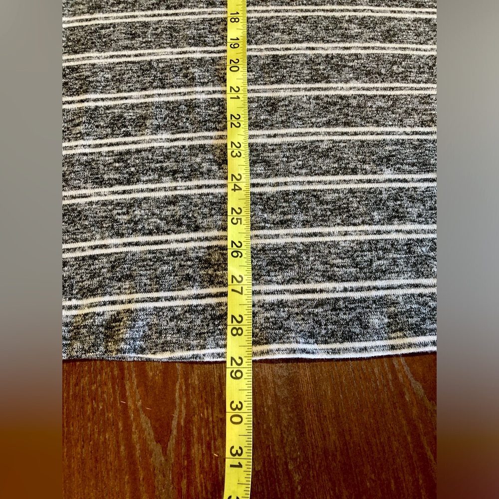 Grey with White Striped Oversized Long Sleeve Top with Ruffled Sleeve Size Mediu - Picture 5 of 6